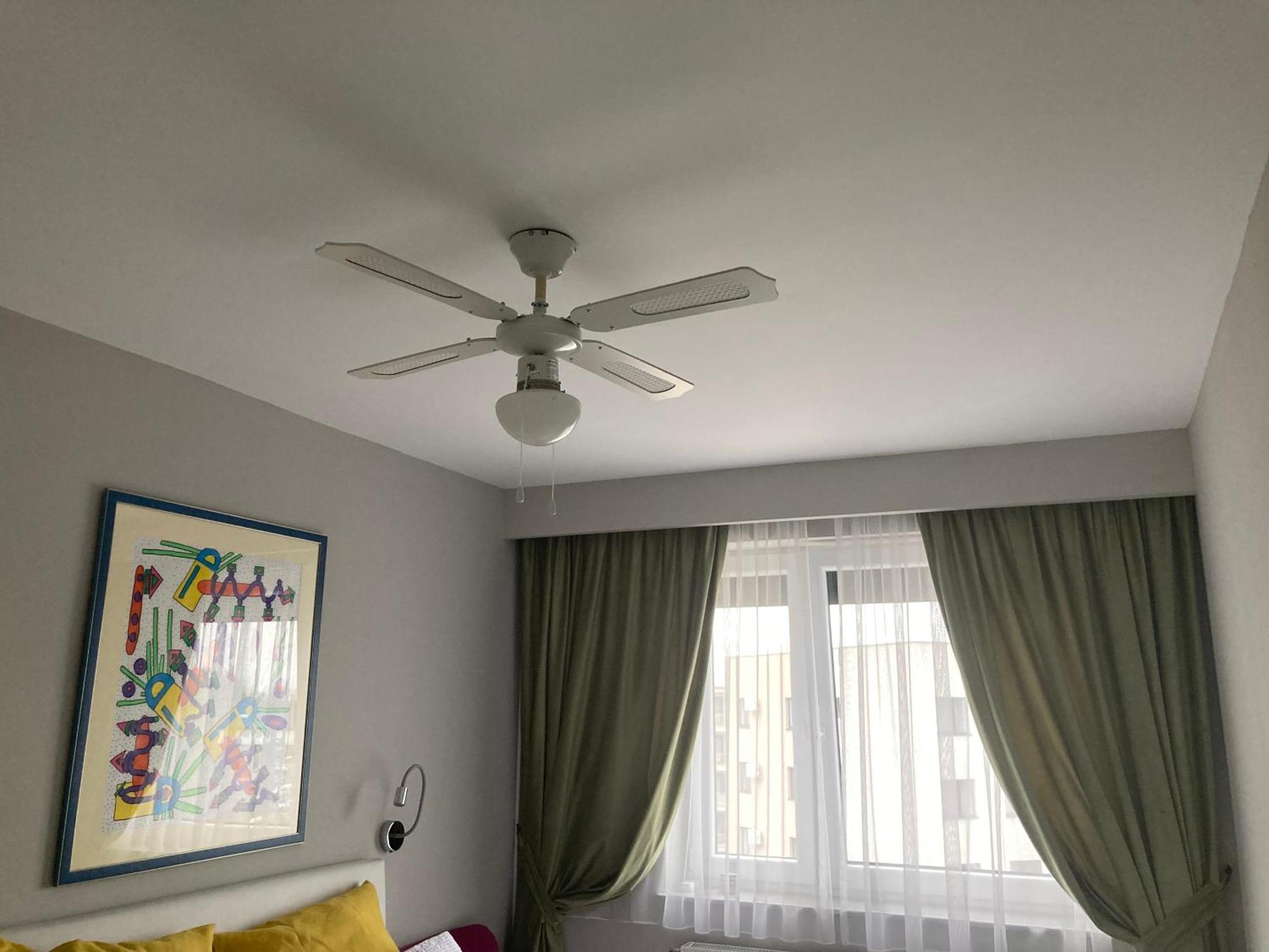 Apartamentul Max, Practic Si Confortabil 拉迪亚 外观 照片